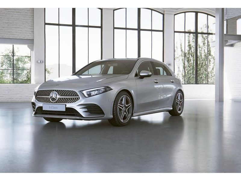 Blanco Usado 2021 Mercedes A180 Utilitario | 25.900 € (Precio justo) - Imagen 1/4
