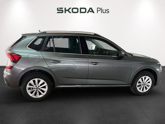 Usado Skoda Kamiq Selection 115 CV (84 kW) 2025 Gris / plateado SUV