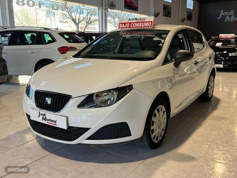 Usado Seat Ibiza Reference 80 CV (58 kW) 2010 Blanco Berlina
