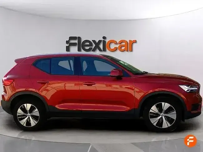 Usado Volvo XC40 163 CV (119 kW) 2020 Rojo SUV