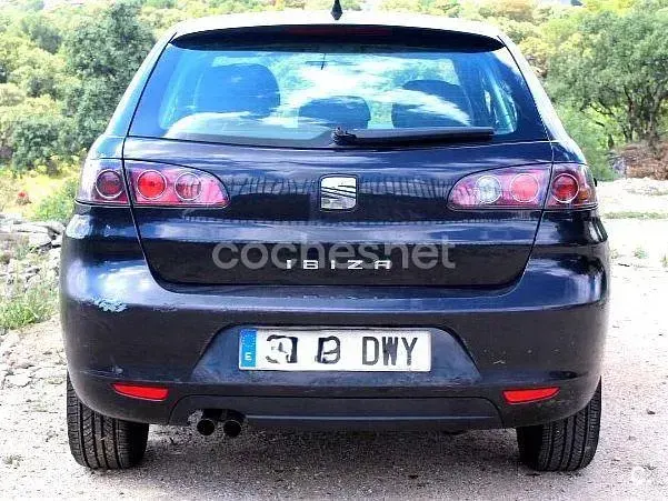Usado Seat Ibiza Reference 100 CV (73 kW) 2006 Negro Utilitario