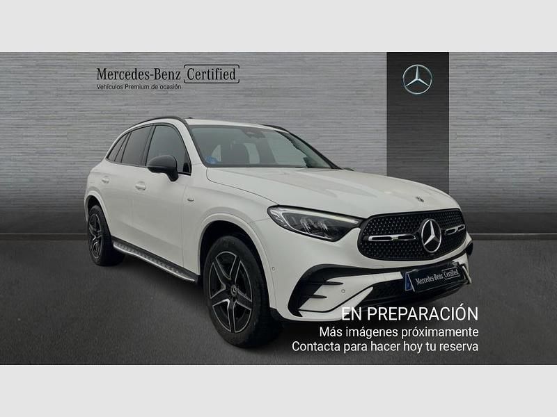 Usado Mercedes GLC300e 333 CV (244 kW) 2025 Blanco SUV