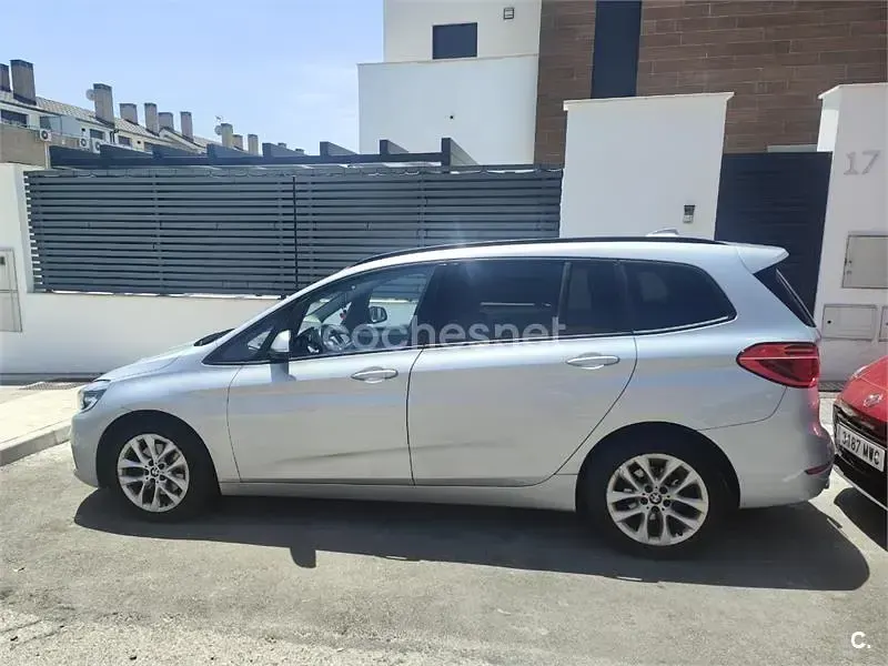 Usado BMW 218 150 CV (110 kW) 2017 Gris / plata Familiar