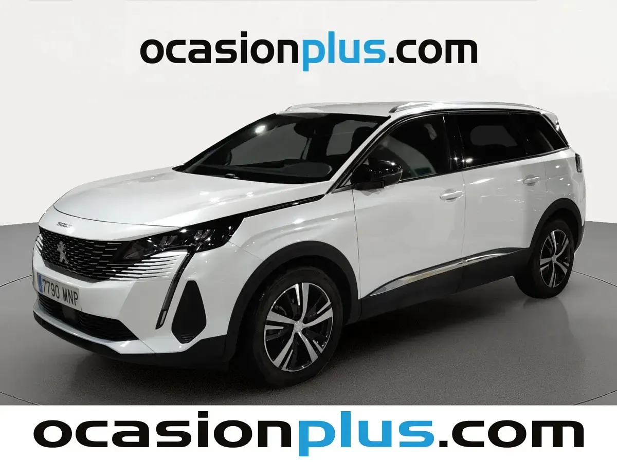 Usado Peugeot 5008 Allure 136 CV (100 kW) 2024 SUV