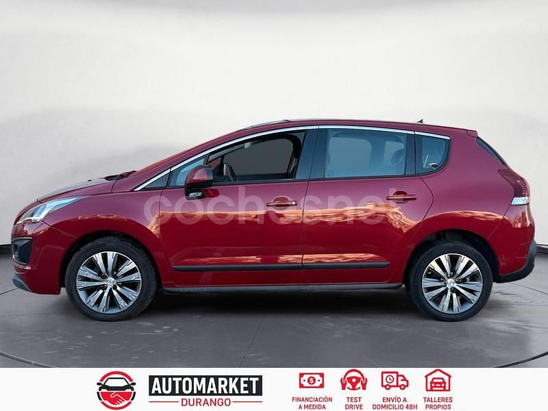 Usado Peugeot 3008 Allure 115 CV (84 kW) 2014 Granate Berlina
