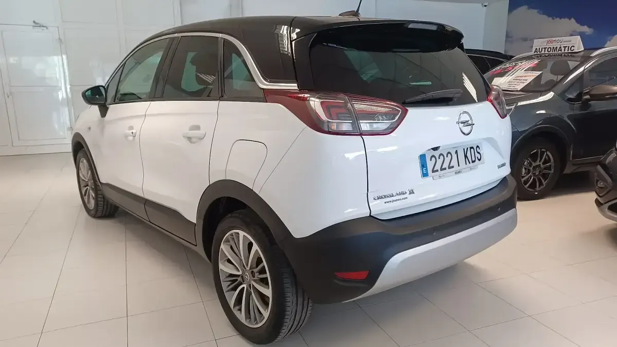 Usado Opel Crossland Ultimate 130 CV (95 kW) 2017 Otro SUV