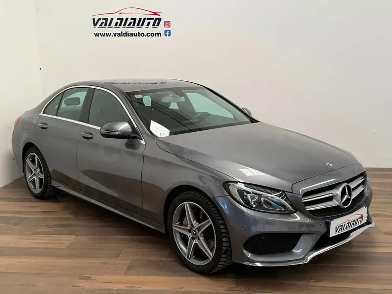 Usado Mercedes C220 194 CV (142 kW) 2018 Gris / plata Berlina