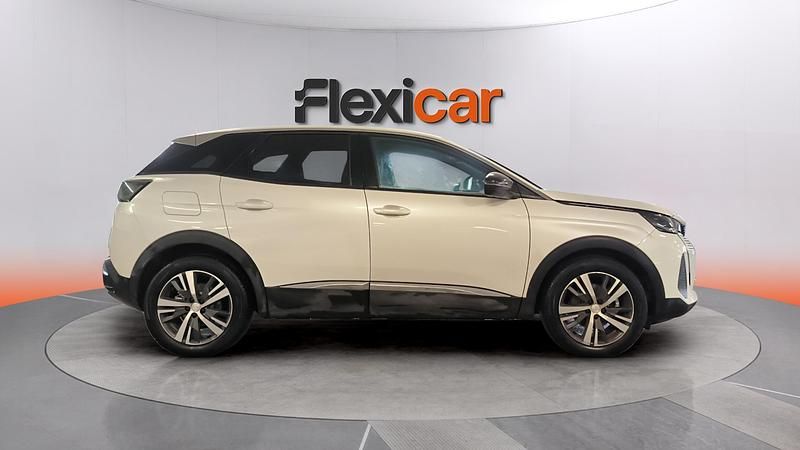 Usado Peugeot 3008 Allure 131 CV (96 kW) 2023 Blanco SUV