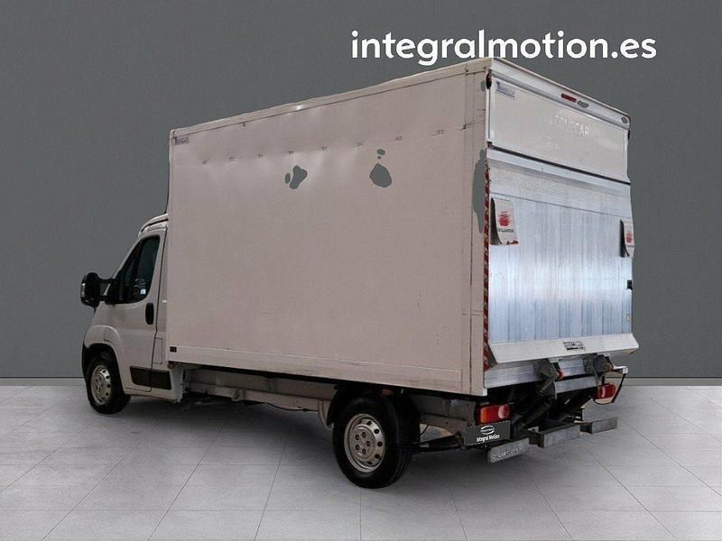 Usado Peugeot Boxer S 140 CV (102 kW) 2021 Blanco Van