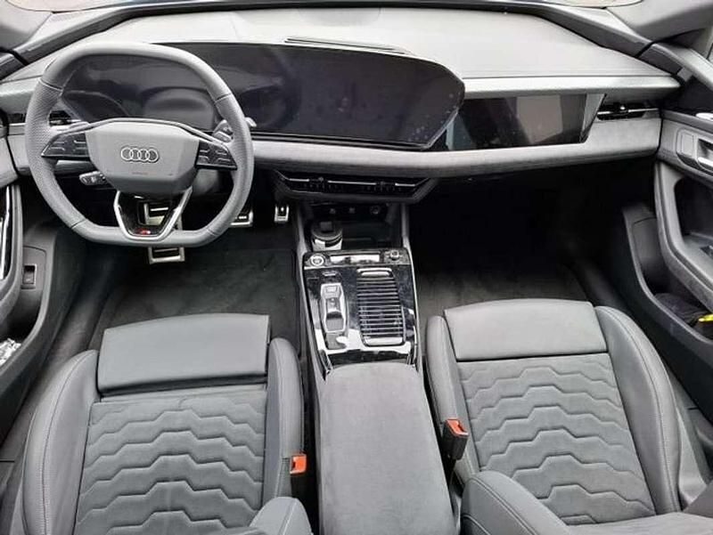 Usado Audi e-tron Sportback S-Line 210 kW (286 CV) 2025 Gris SUV