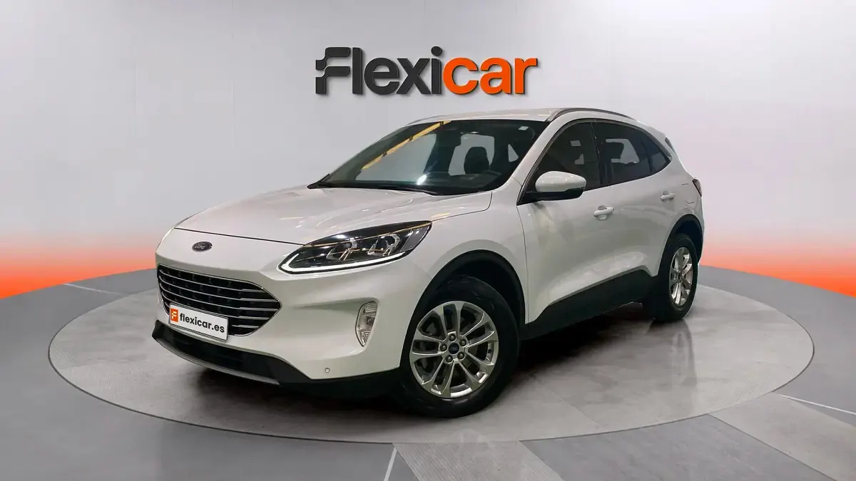 Usado Ford Kuga Titanium 150 CV (110 kW) 2023 Blanco SUV