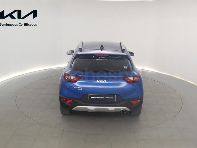 Usado Kia Stonic 101 CV (74 kW) 2024 Azul SUV