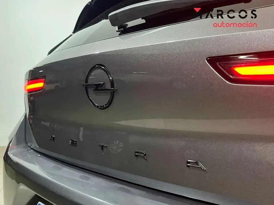 Usado Opel Astra 130 CV (95 kW) 2025 Utilitario