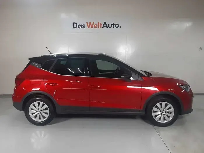 Usado Seat Arona FR 110 CV (80 kW) 2022 Rojo SUV