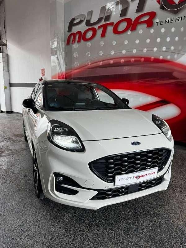 Usado Ford Puma Titanium 125 CV (91 kW) 2020 Beige SUV