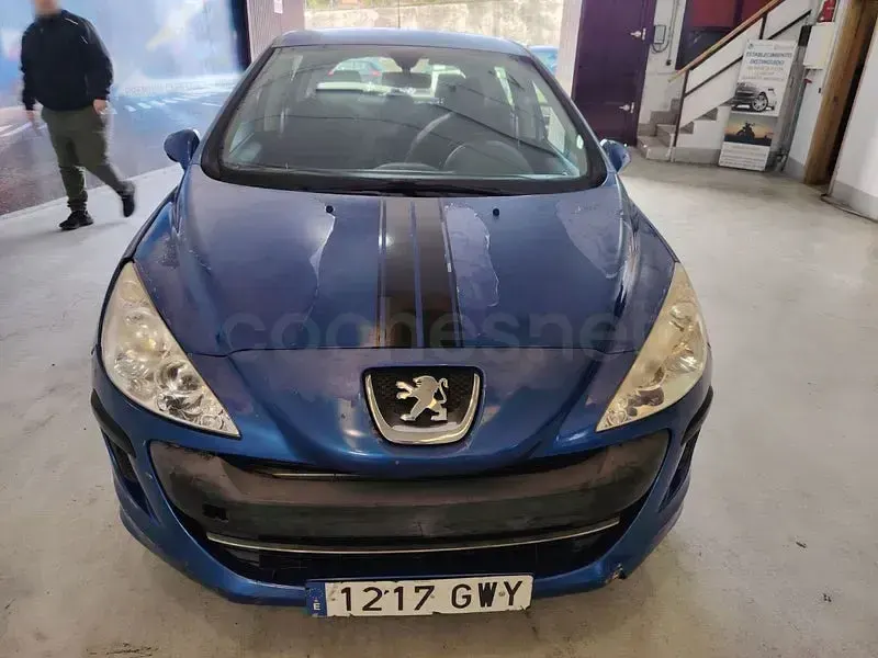 Usado Peugeot 308 Envy 120 CV (88 kW) 2010 Azul Berlina