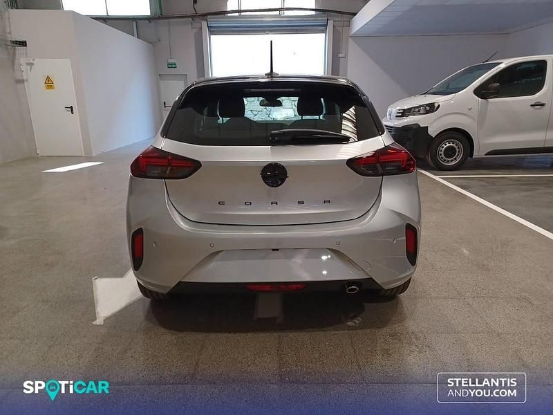 Nuevo Opel Corsa 100 CV (73 kW) 2026 Gris Utilitario