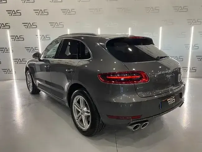 Usado Porsche Macan S 258 CV (189 kW) 2015 Gris / plata SUV