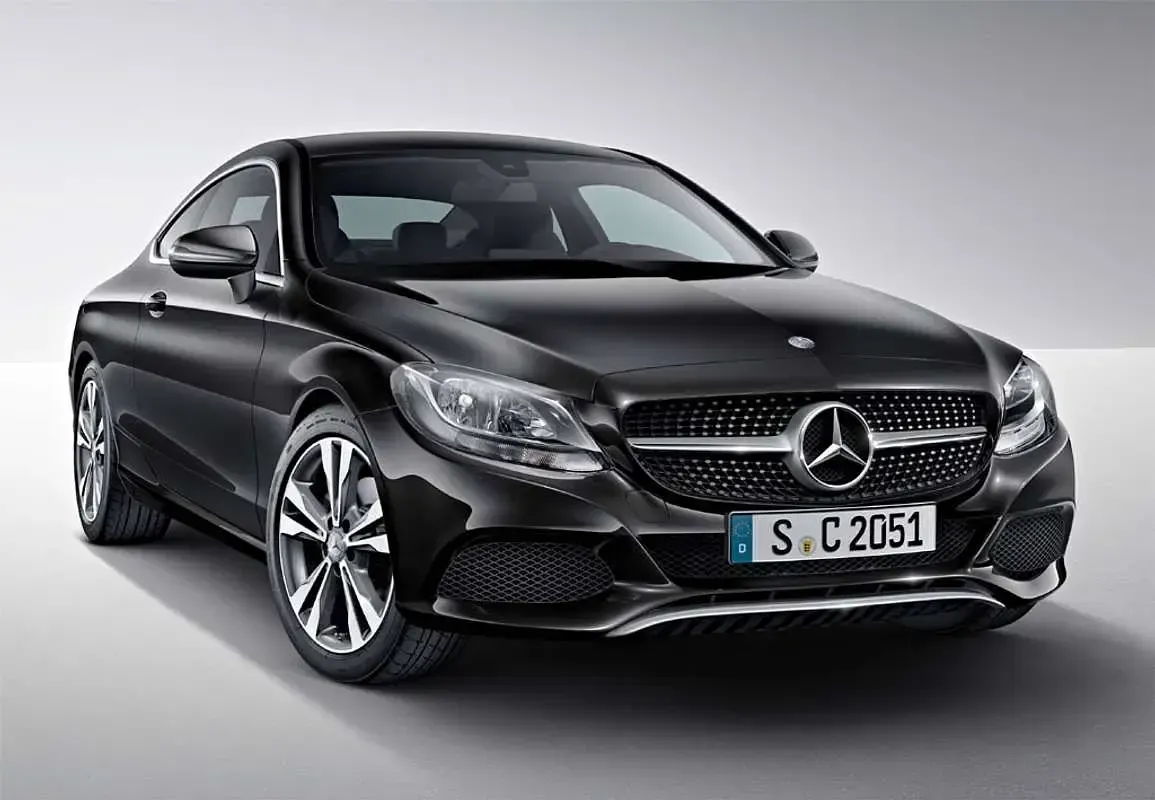 Usado Mercedes C250 204 CV (150 kW) 2018 Blanco Coupe