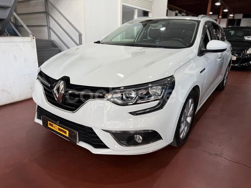 Usado Renault Mégane GrandTour Business 95 CV (69 kW) 2020 Blanco Familiar