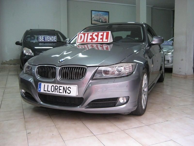 Usado BMW 320 184 CV (135 kW) 2011 Gris / plata Berlina