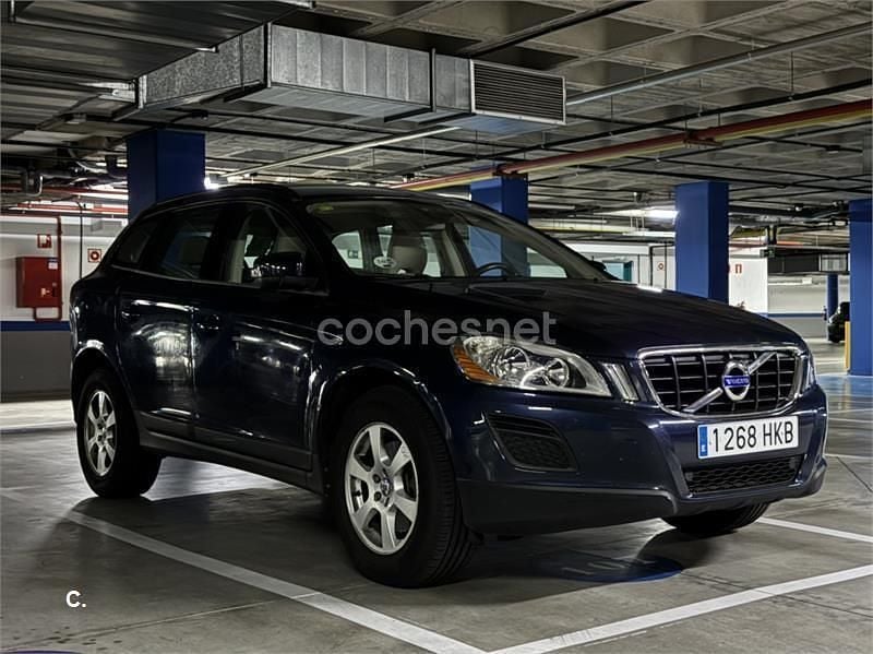 Usado Volvo XC60 Momentum 136 CV (100 kW) 2012 Azul SUV