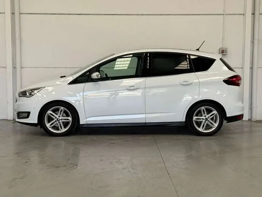 Usado Ford C-MAX Titanium 125 CV (91 kW) 2018 Blanco Monovolumen