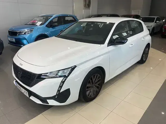 Usado Peugeot 308 Active 110 CV (80 kW) 2022 Otro Berlina