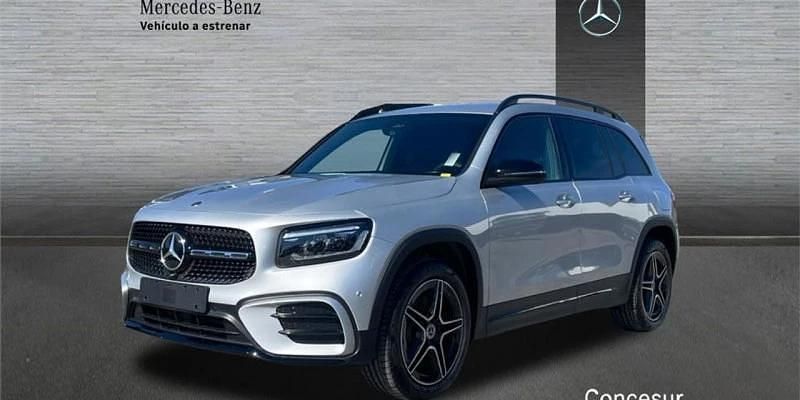 Plata Nuevo 2026 Mercedes GLB200 SUV | 50.600 € - Imagen 1/4