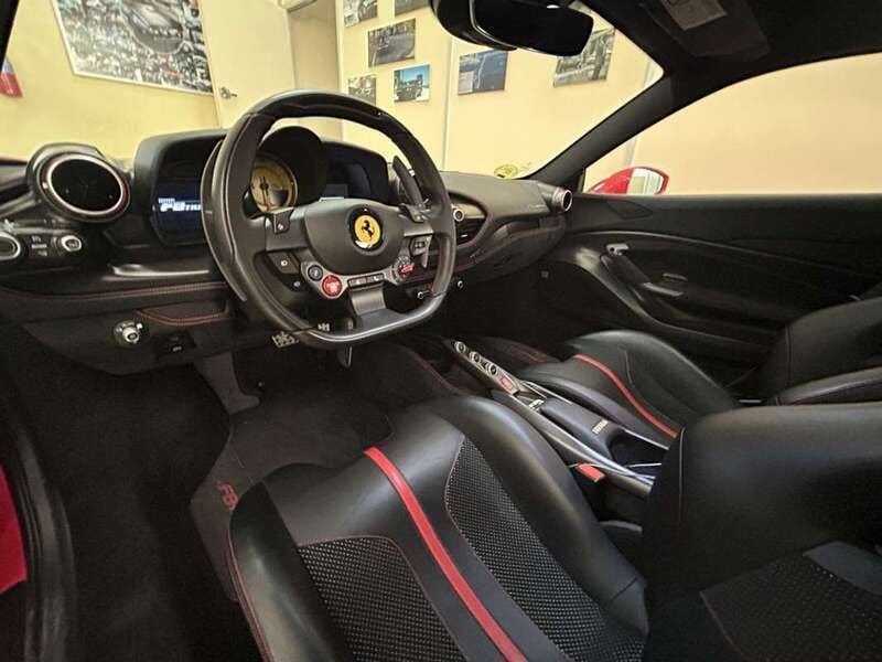 Usado Ferrari F8 721 CV (530 kW) 2022 Rojo Coupe