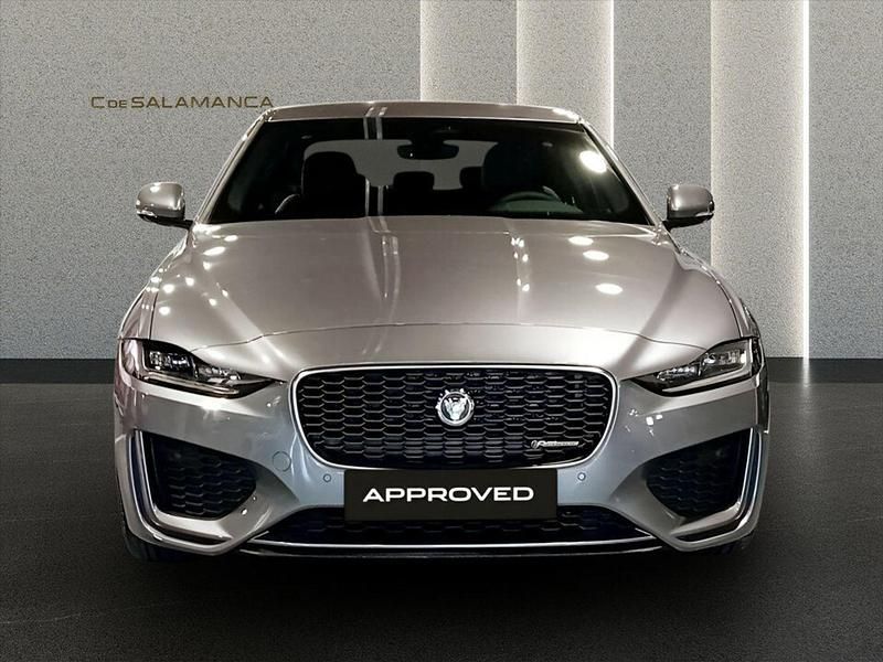 Usado Jaguar XE R 204 CV (150 kW) 2024 Gris Berlina