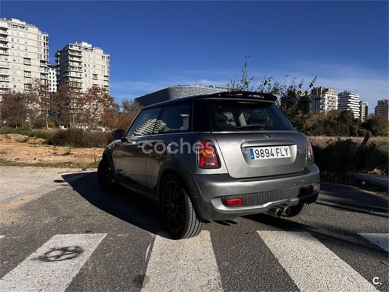 Usado Mini Cooper S 175 CV (128 kW) 2007 Gris / plata Utilitario