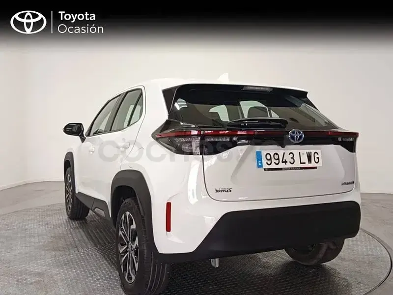 Usado Toyota Yaris Cross Active 116 CV (85 kW) 2022 Blanco SUV