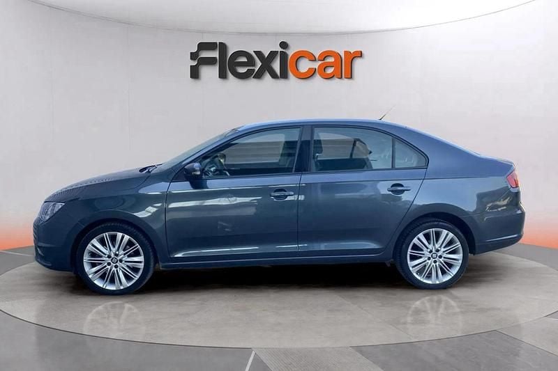 Usado Seat Toledo Style 116 CV (85 kW) 2016 Gris Berlina