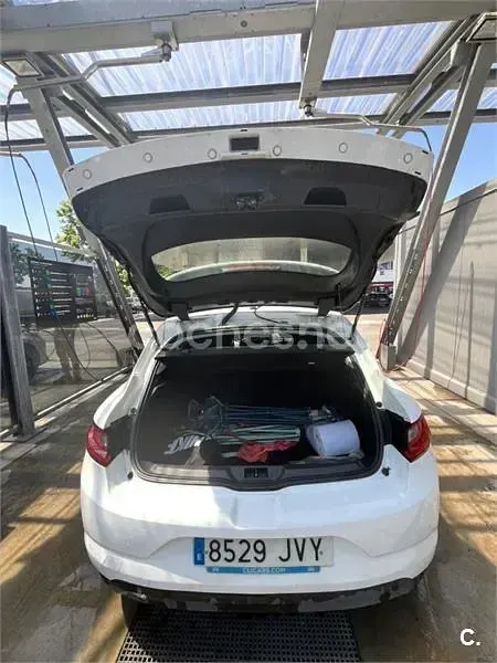 Usado Renault Mégane III Life 90 CV (66 kW) 2016 Blanco Berlina
