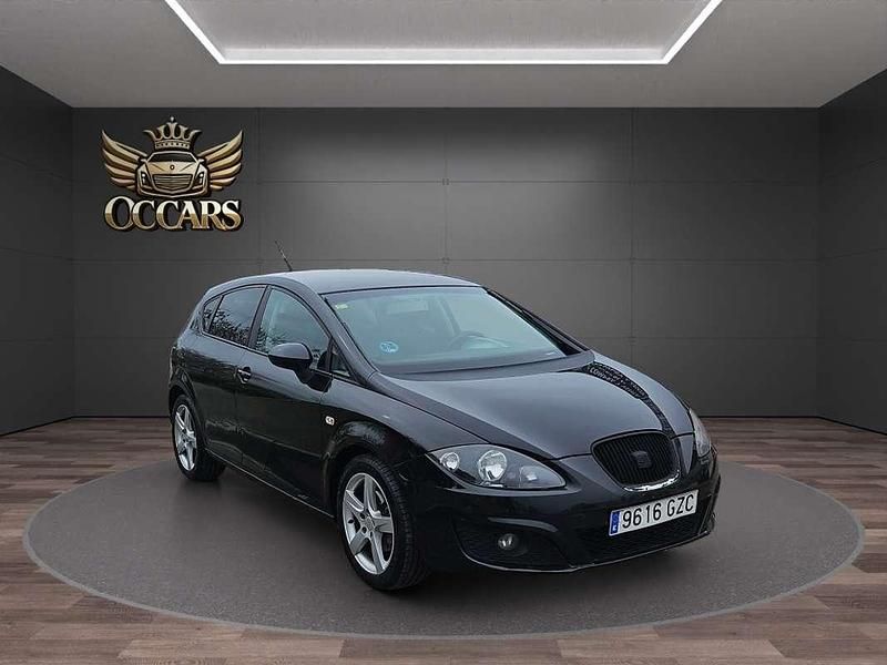 Usado Seat Leon Sport 160 CV (117 kW) 2010 Negro Utilitario