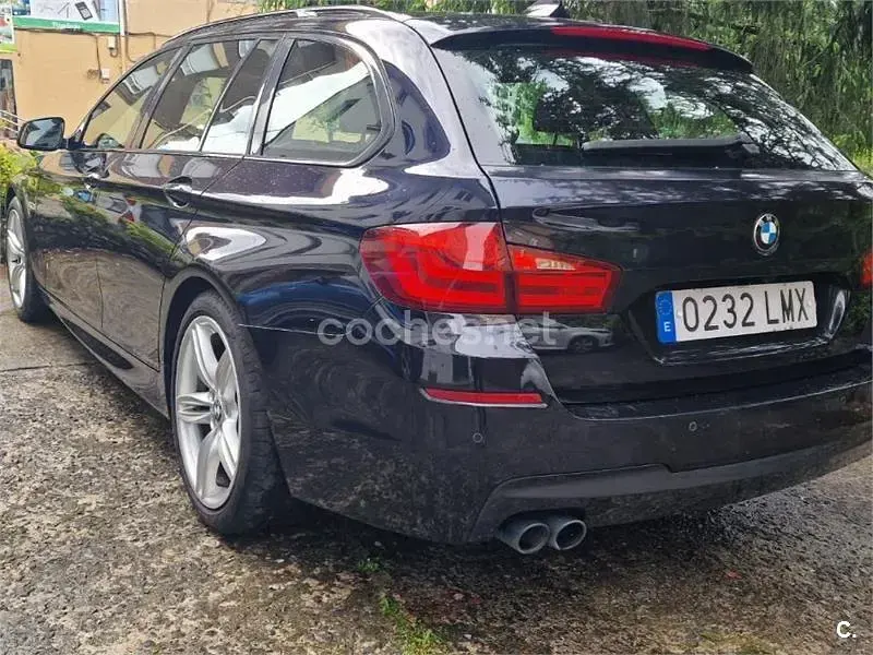 Käytetty BMW 530 Sport Line 245 HP (180 kW) 2012 Sininen Farmari