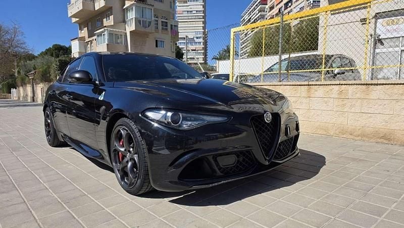 Usado Alfa Romeo Giulia Quadrifoglio 510 CV (375 kW) 2021 Negro Berlina