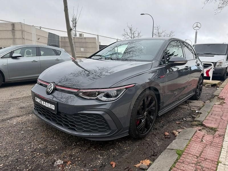Usado VW Golf VIII GTI 245 CV (180 kW) 2022 Gris / plata Berlina