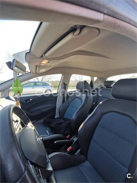 Usado Seat Ibiza CONNECT 90 CV (66 kW) 2017 Blanco Berlina