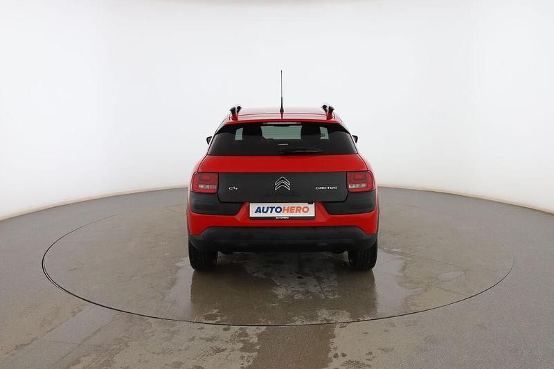 Usado Citroën C4 PureTech 110 CV (80 kW) 2017 Rojo SUV