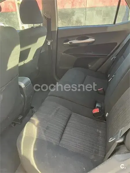 Usado Toyota Auris 90 CV (66 kW) 2009 Negro Utilitario