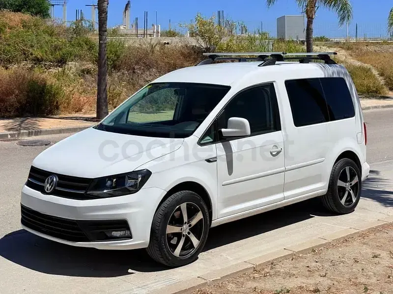 Usado VW Caddy Edition 102 CV (75 kW) 2018 Blanco Monovolumen