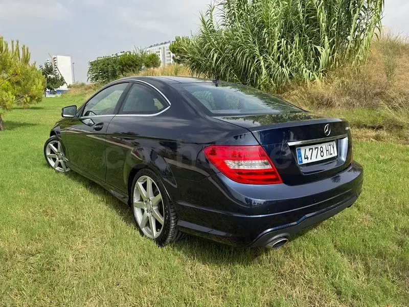 Usado Mercedes C220 170 CV (125 kW) 2012 Azul Coupe