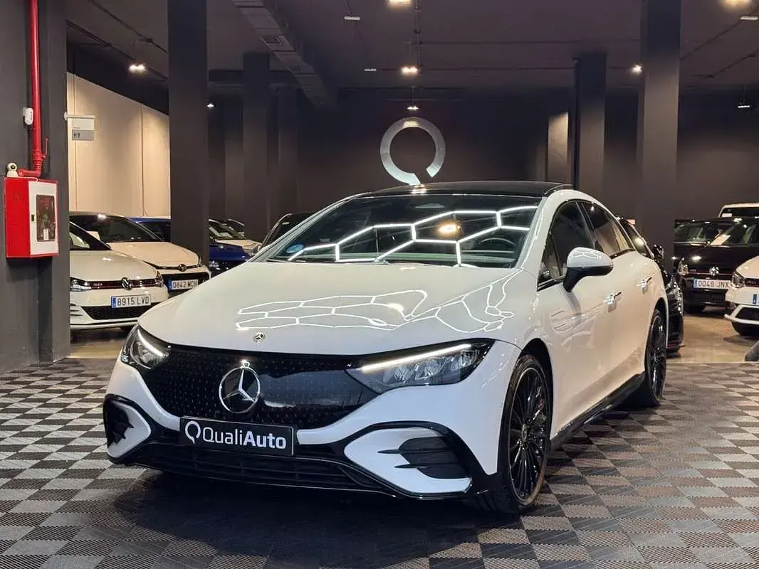 Usado Mercedes EQE350 214 kW (292 CV) 2023 Blanco Berlina