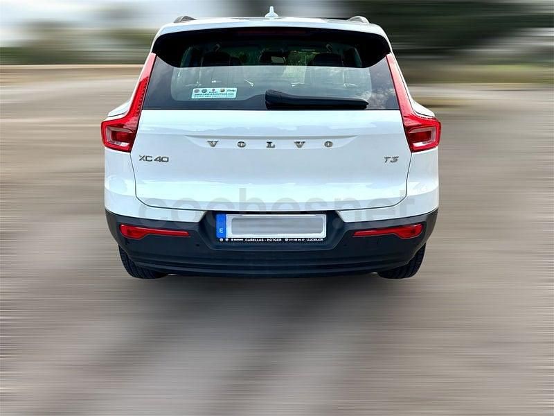 Begagnad Volvo XC40 156 HK (114 kW) 2018 Vit SUV