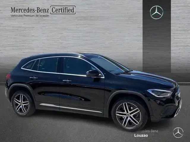 Usado Mercedes GLA200 Progressive 163 CV (119 kW) 2022 Negro noche SUV