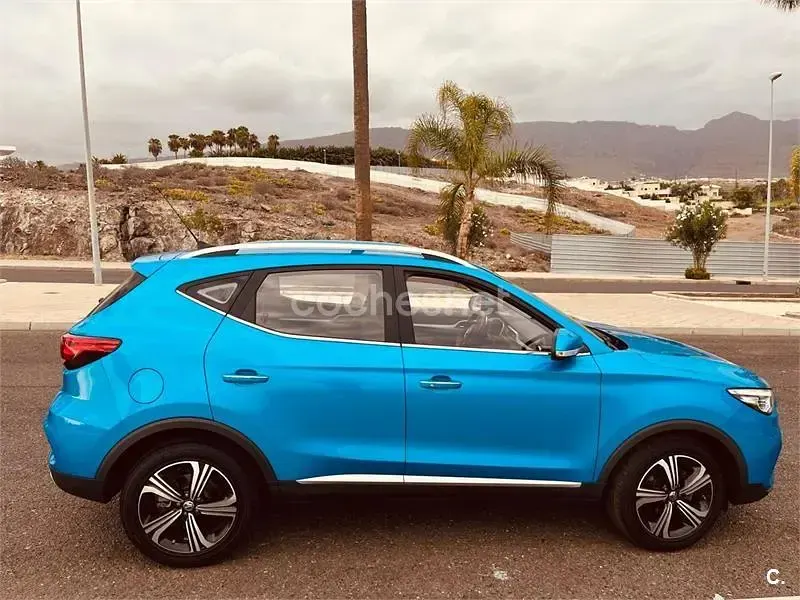 Usado MG ZS Comfort 111 CV (81 kW) 2022 Azul SUV