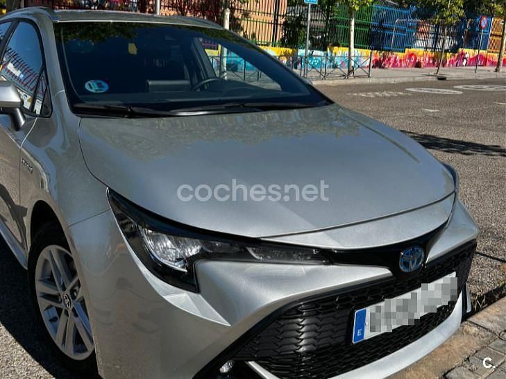 Usado Toyota Corolla Active 122 CV (89 kW) 2020 Gris / plata Familiar
