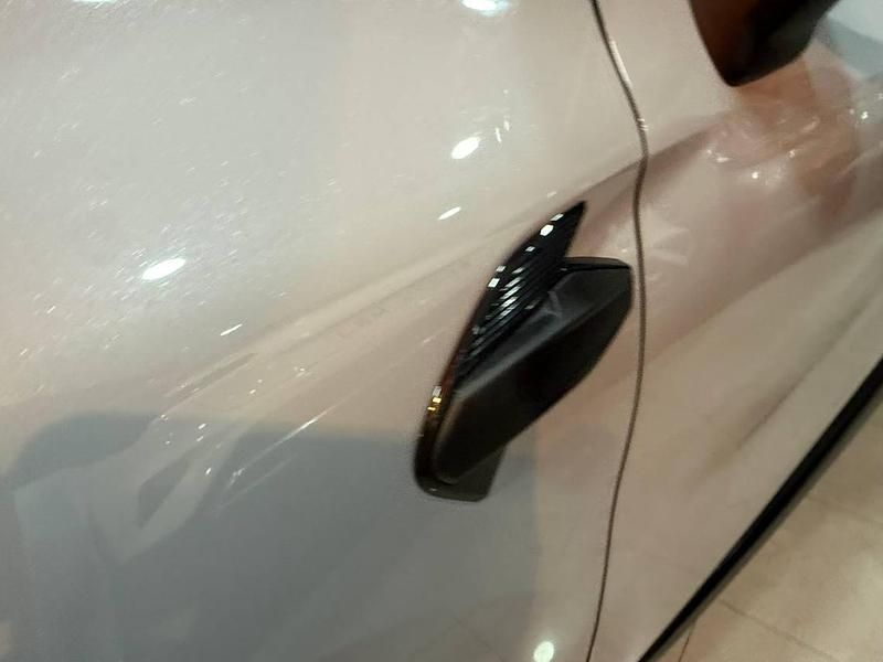 Usado Renault Captur Techno 91 CV (66 kW) 2024 Negro SUV